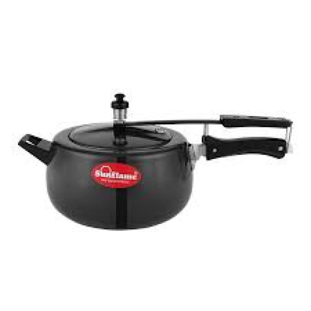 PRESSURE COOKER
